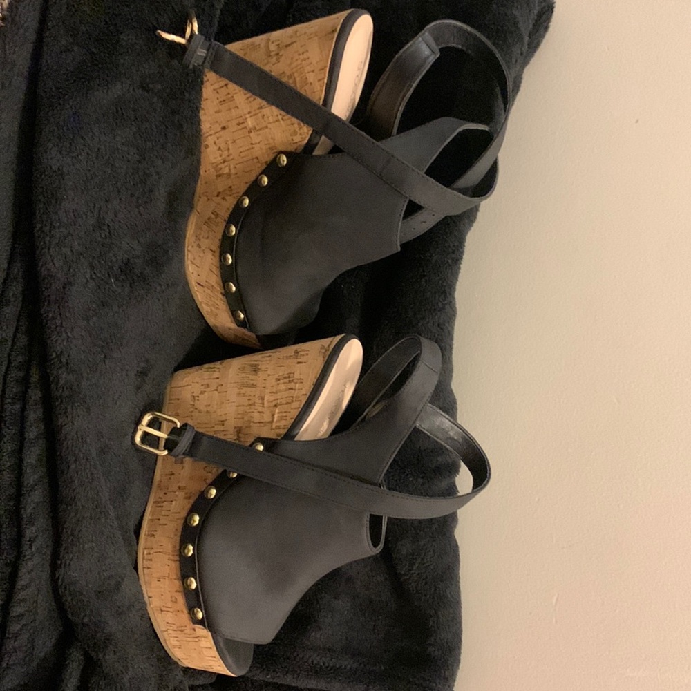 Wedge sandals
